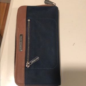 Michel kors wallet